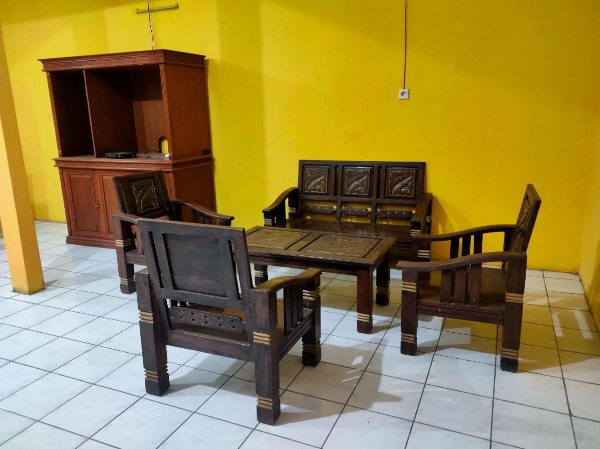 Hotel Dirgantara Parakan  Экстерьер фото