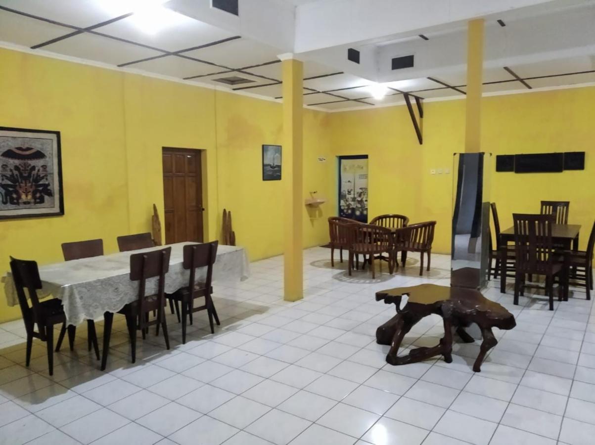 Hotel Dirgantara Parakan  Экстерьер фото
